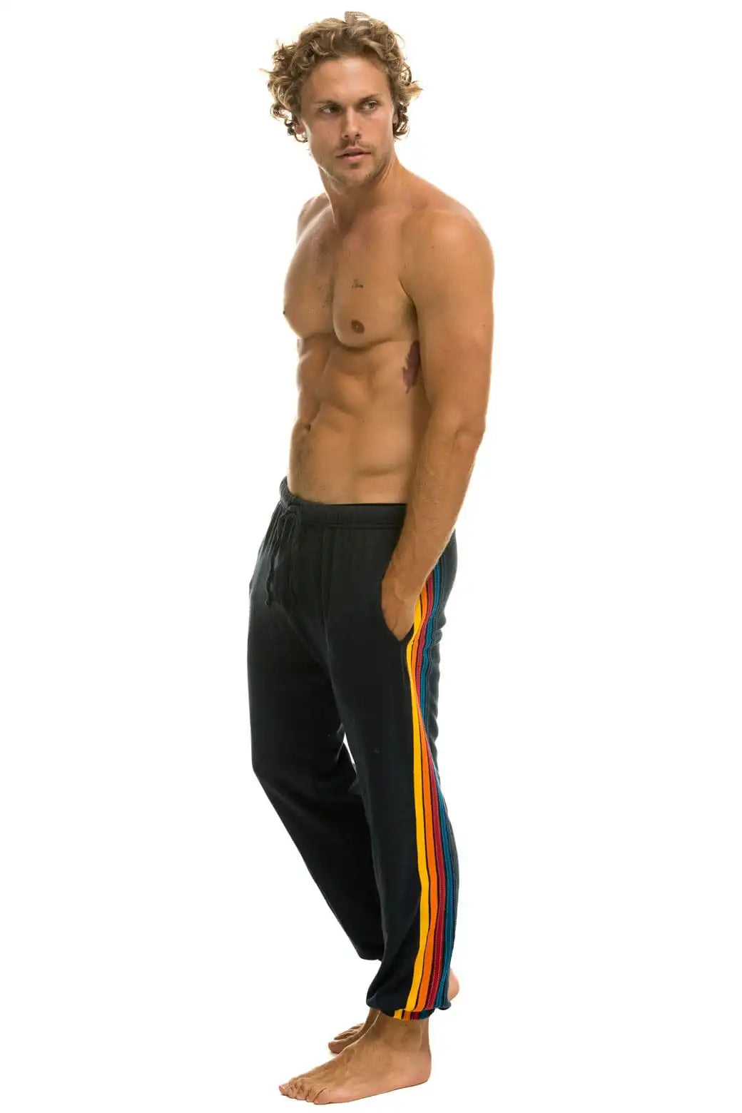 aviatornationhoodie.it.com