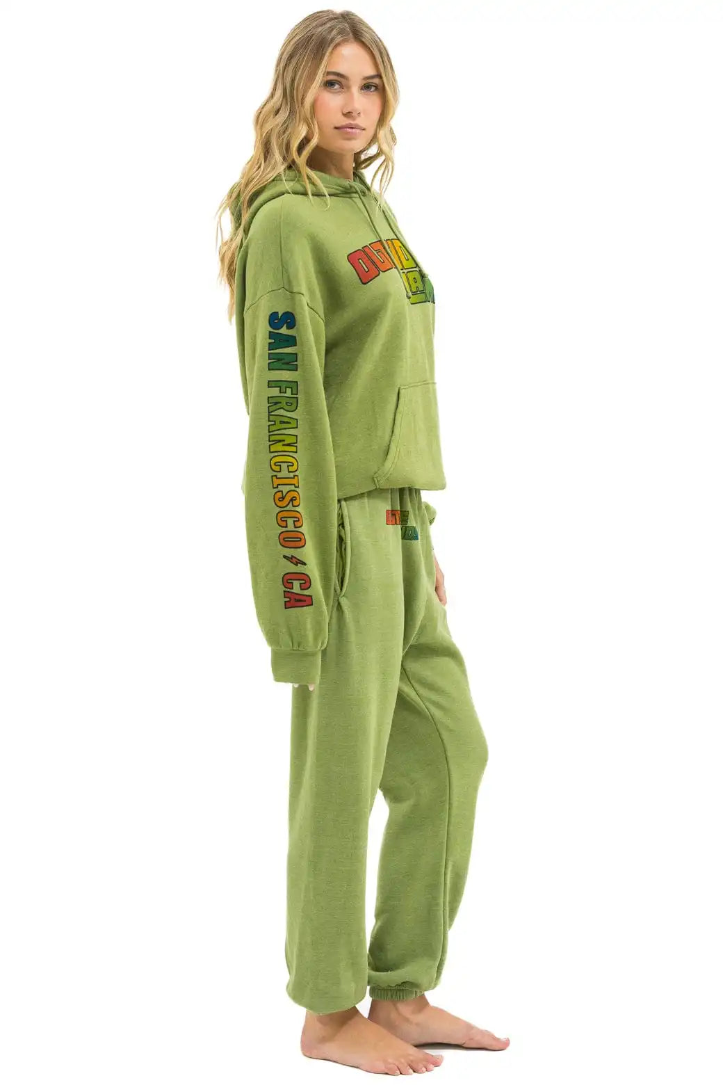 aviatornationhoodie.it.com