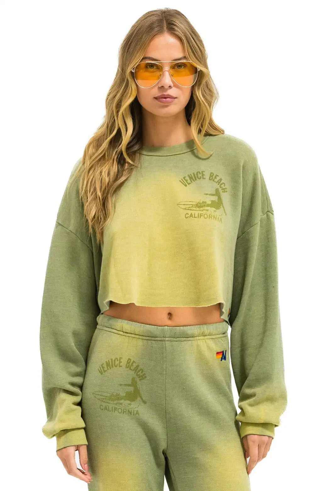 aviatornationhoodie.it.com