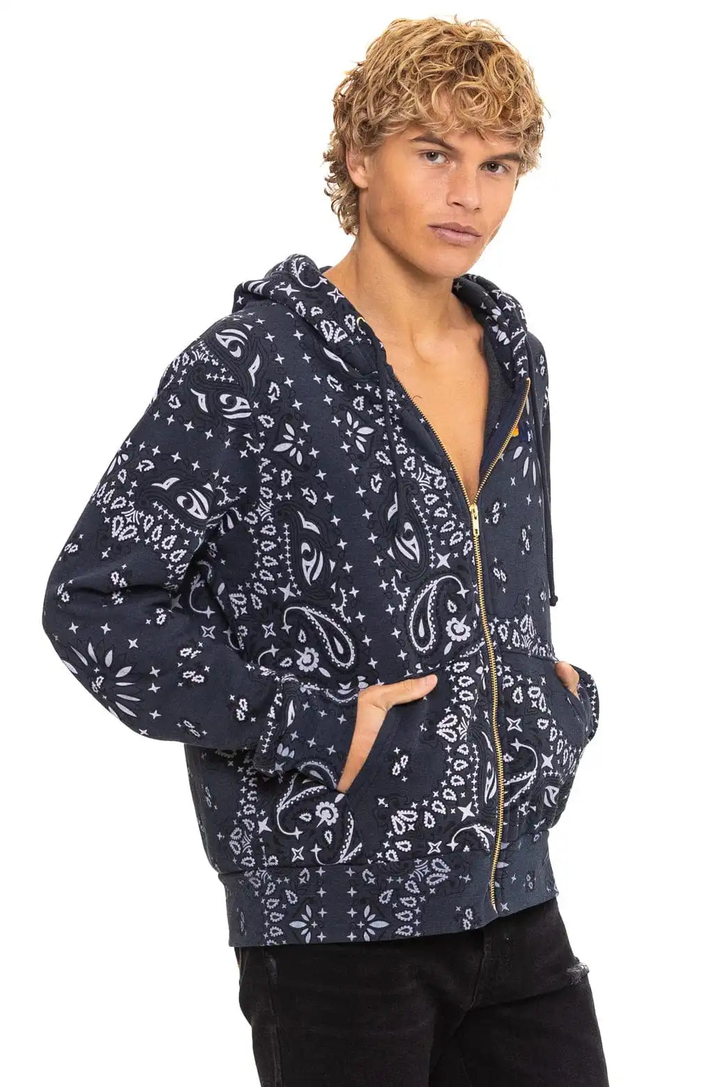aviatornationhoodie.it.com