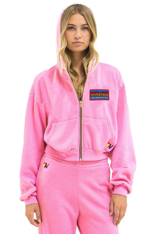 MALIBU CHILI COOK-OFF 2026 CROPPED ZIP HOODIE - NEON PINK