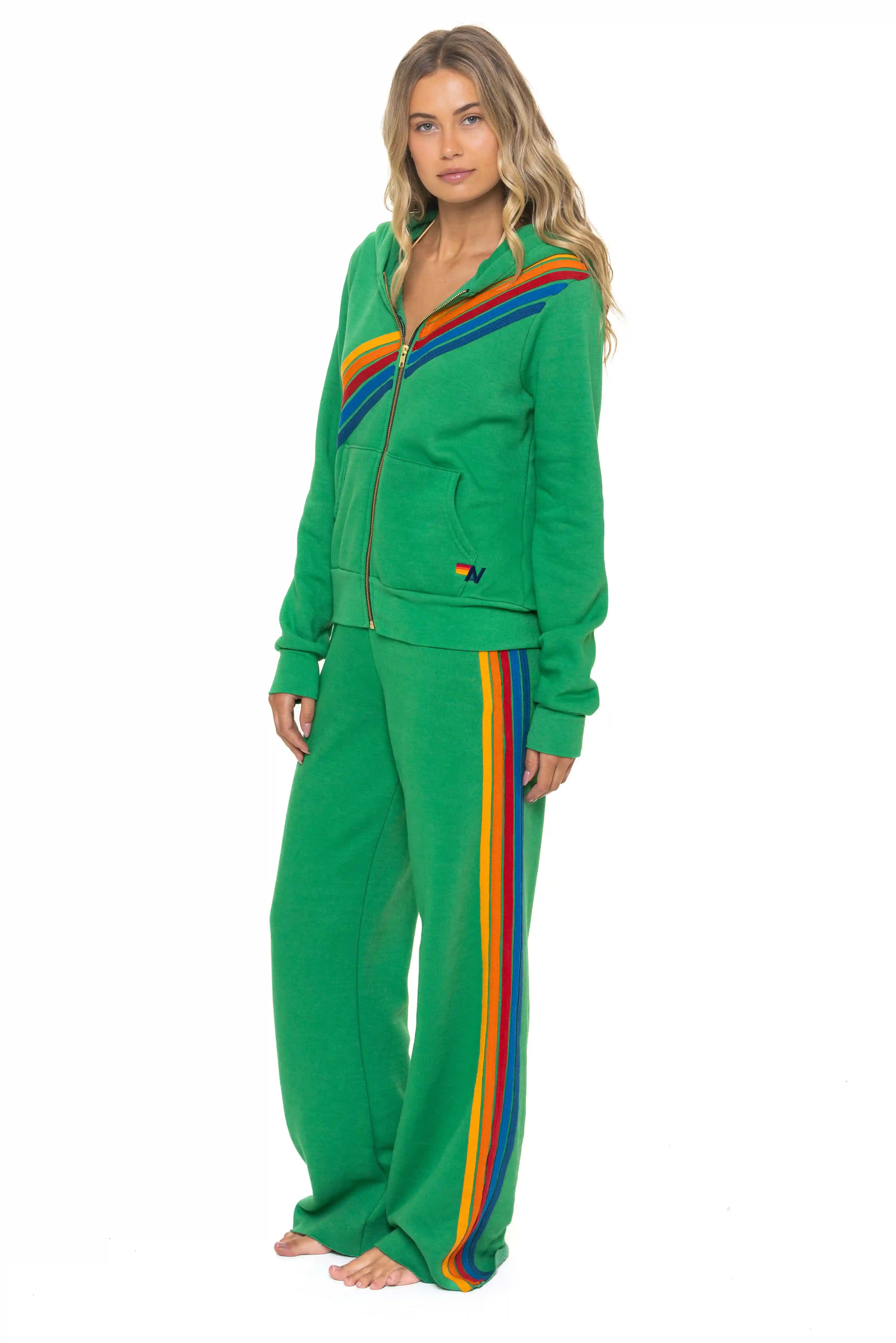 aviatornationhoodie.it.com