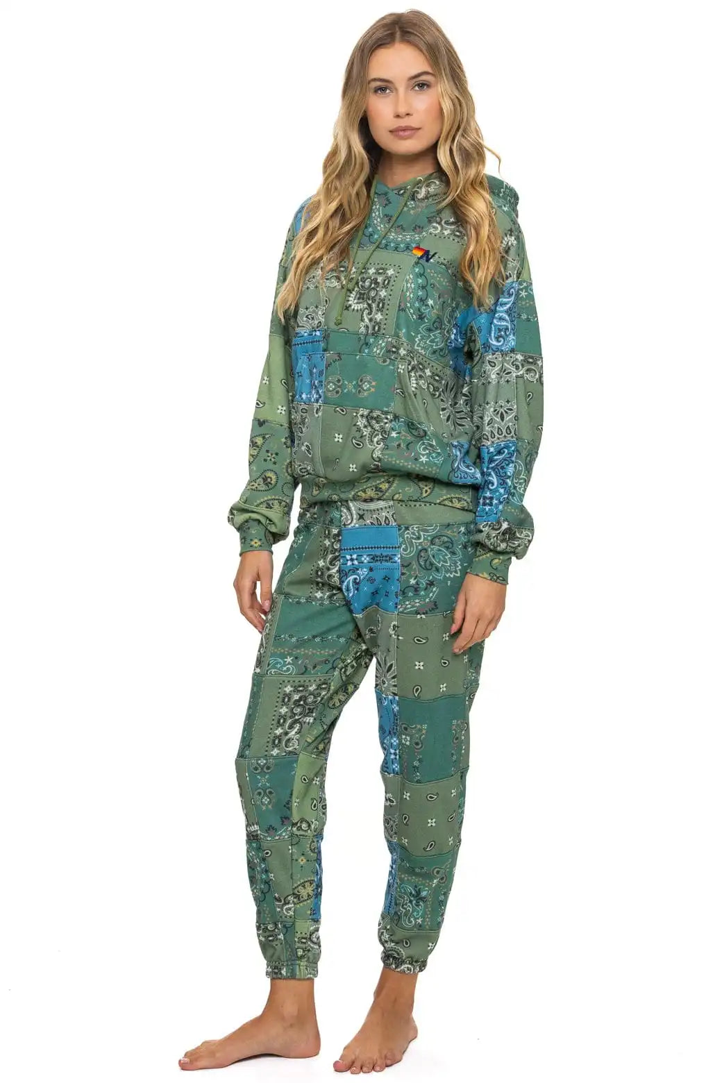 aviatornationhoodie.it.com