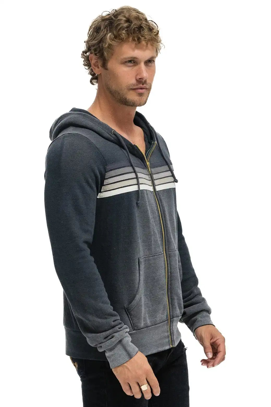 aviatornationhoodie.it.com