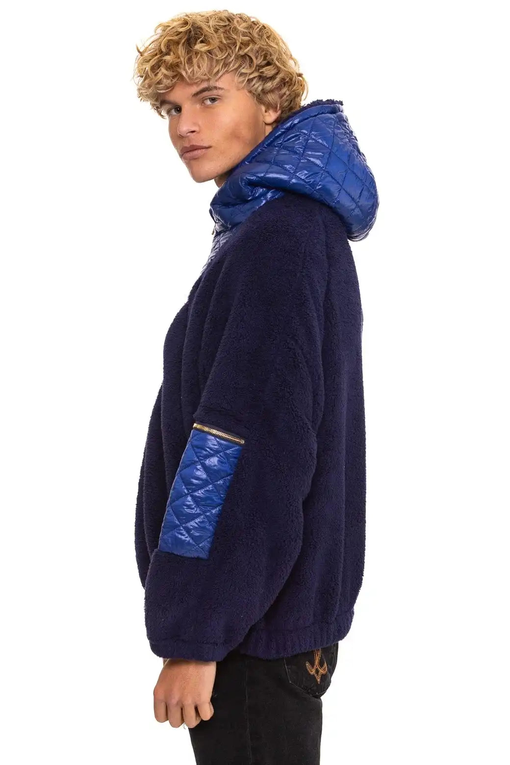 aviatornationhoodie.it.com