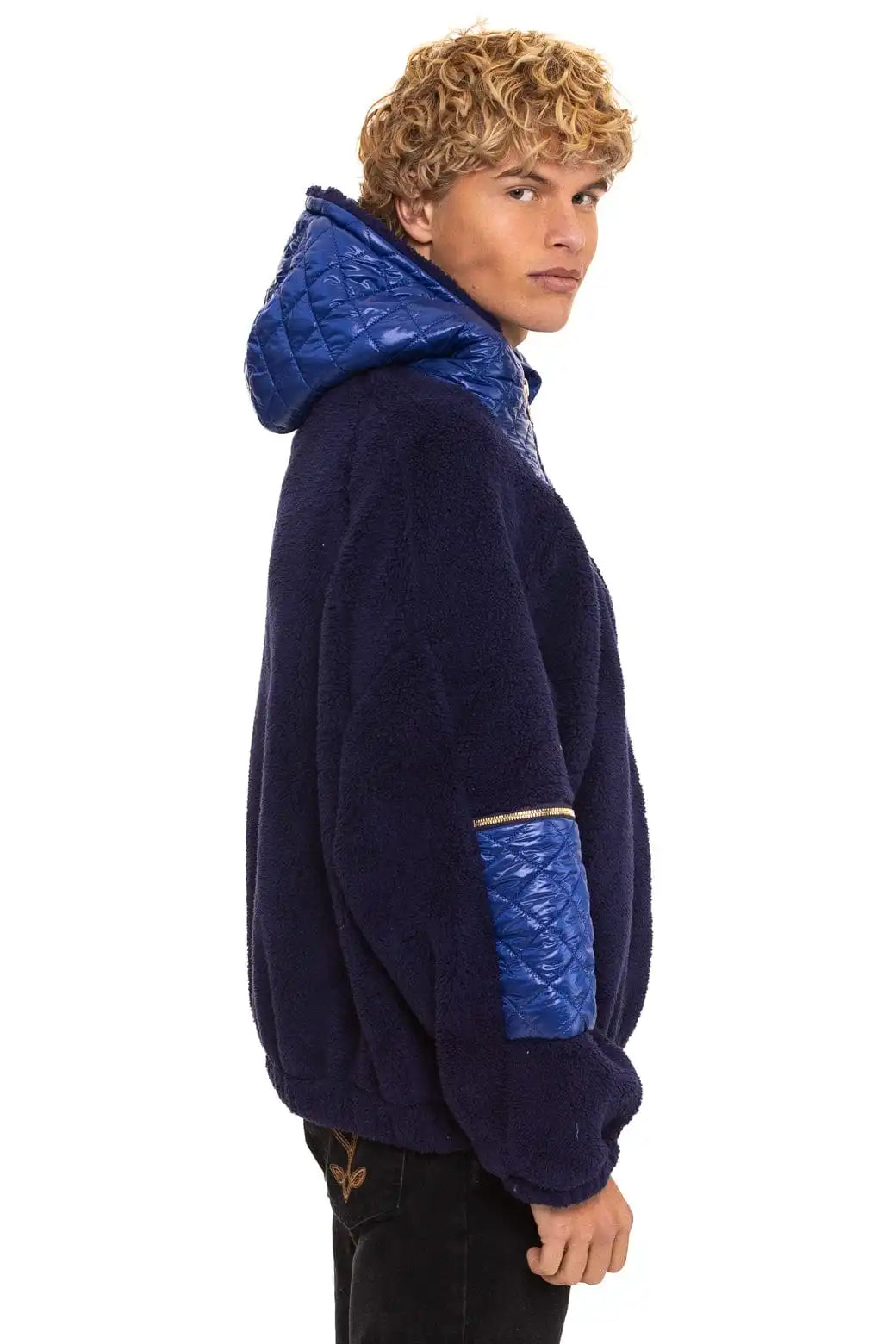 aviatornationhoodie.it.com