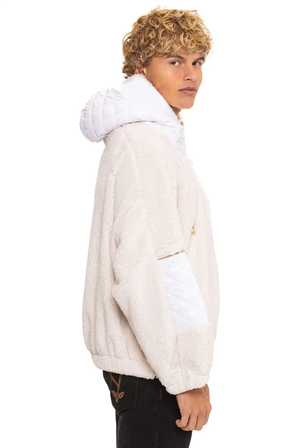 aviatornationhoodie.it.com