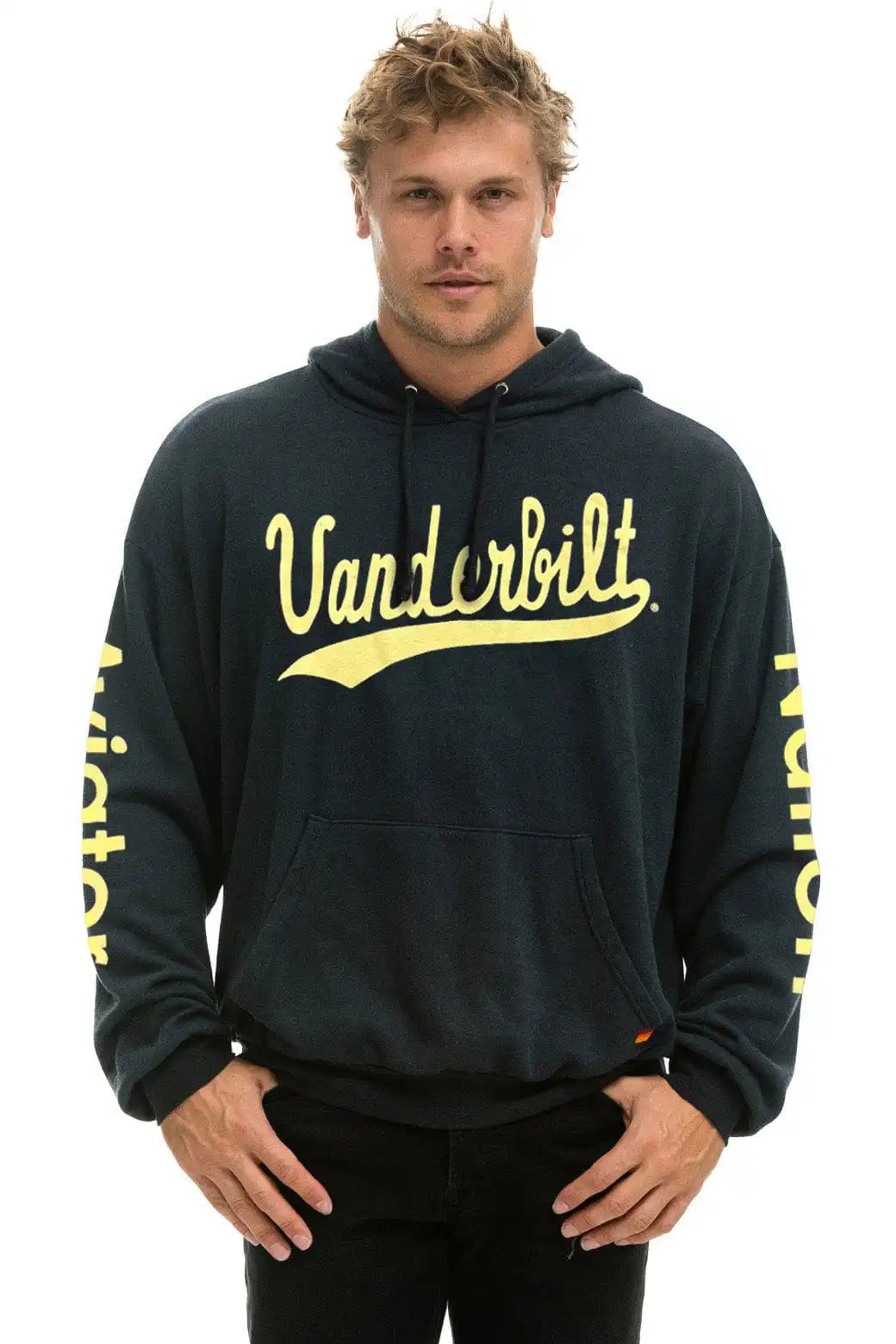 aviatornationhoodie.it.com