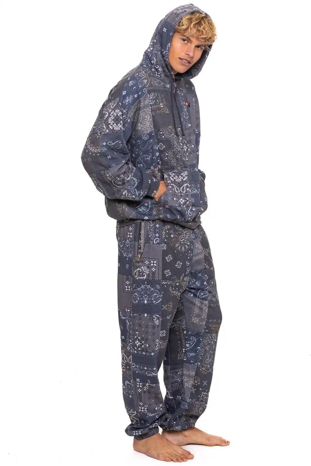 aviatornationhoodie.it.com