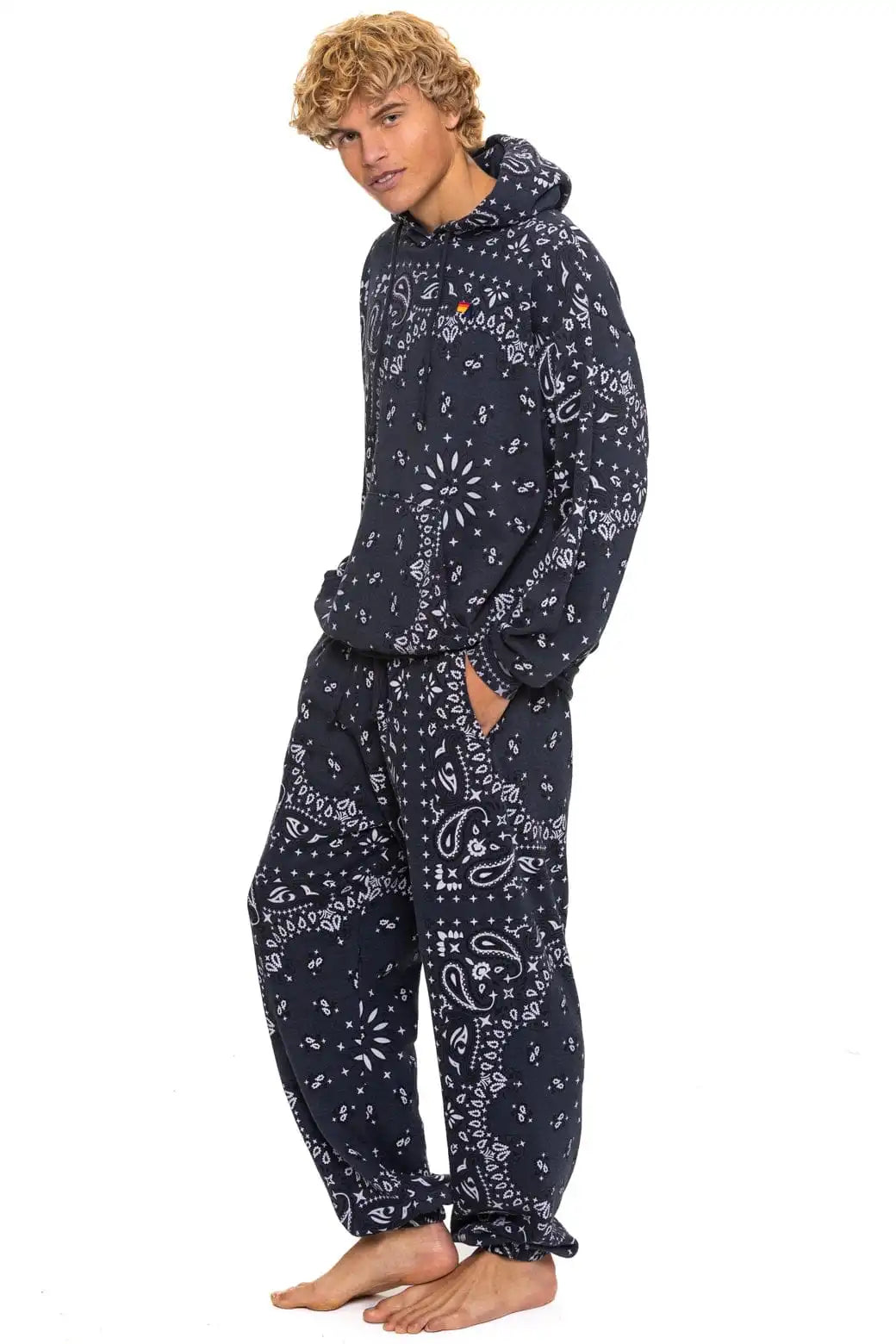 aviatornationhoodie.it.com