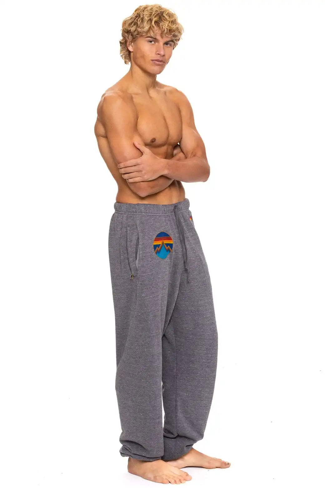 aviatornationhoodie.it.com