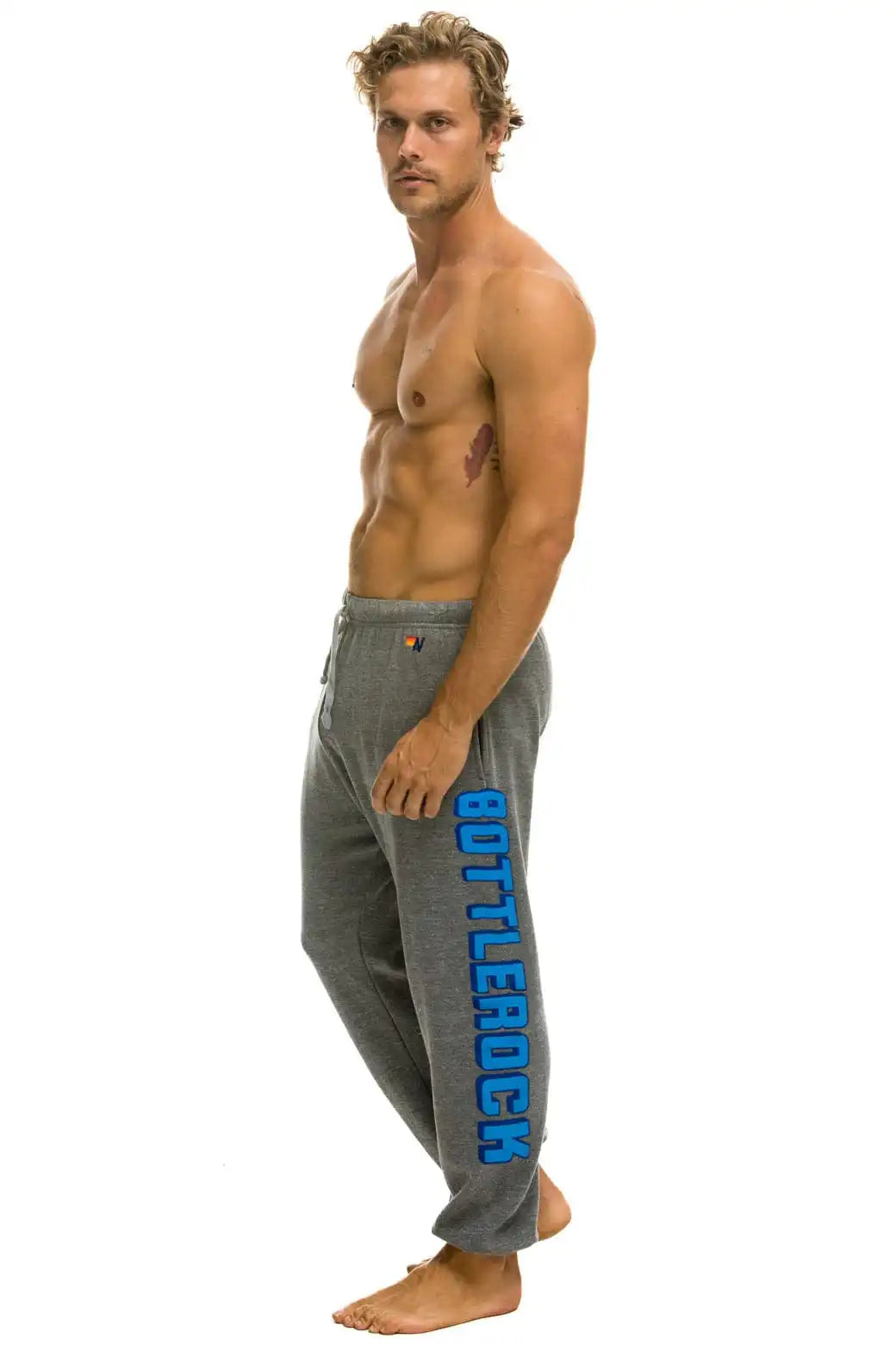 aviatornationhoodie.it.com