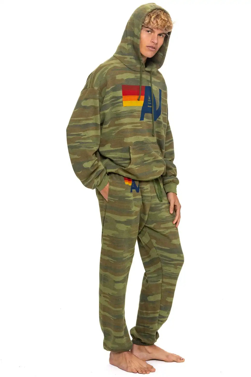 aviatornationhoodie.it.com