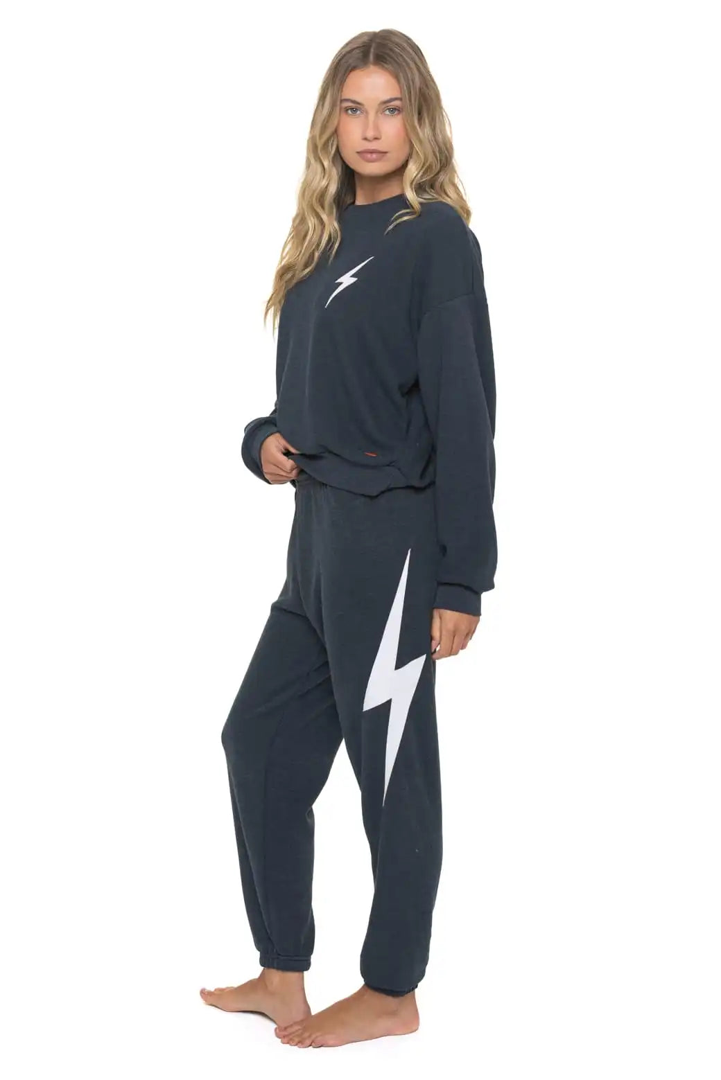aviatornationhoodie.it.com