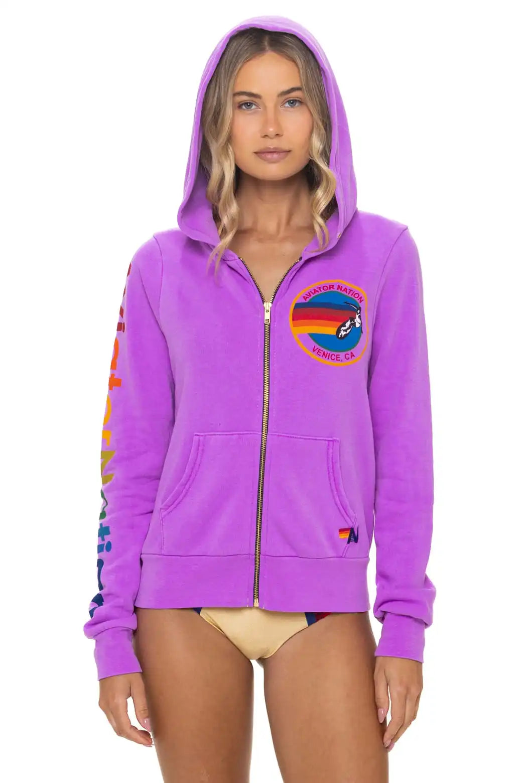 aviatornationhoodie.it.com
