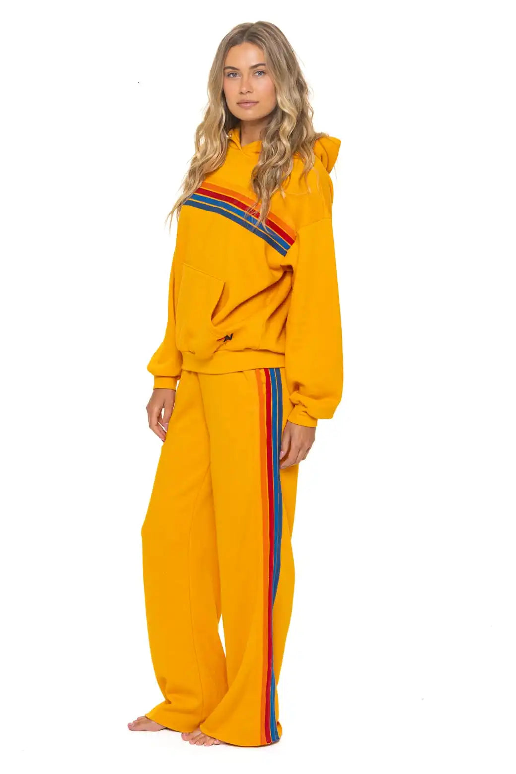 aviatornationhoodie.it.com