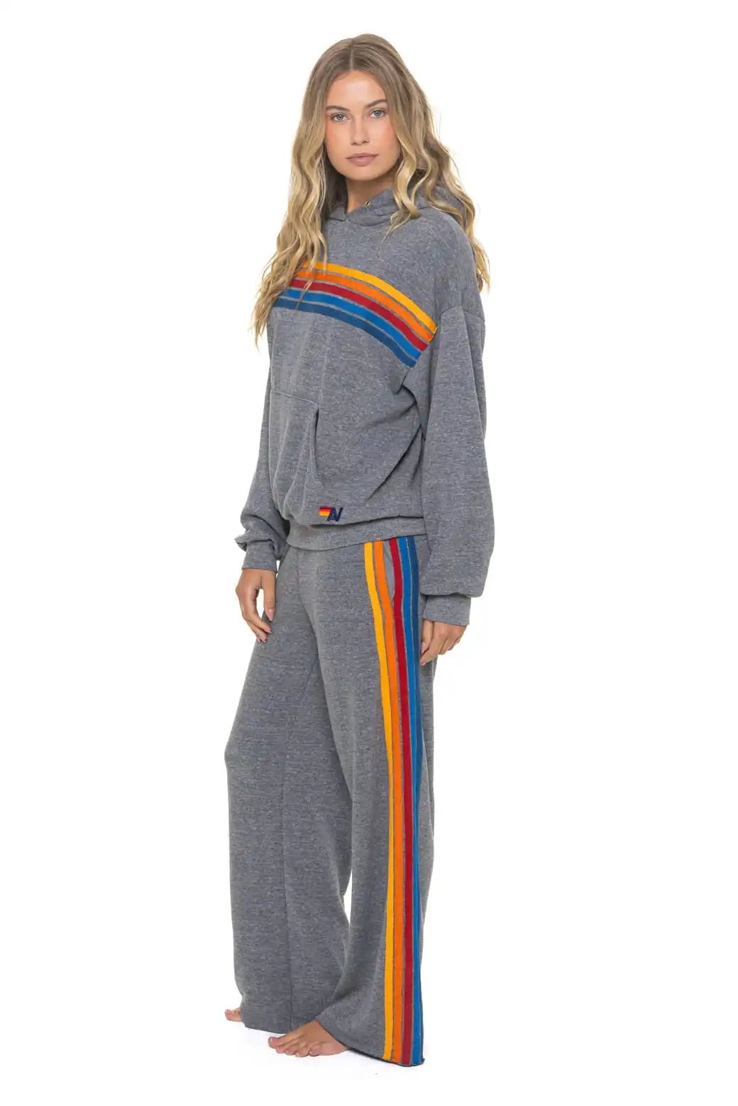 aviatornationhoodie.it.com