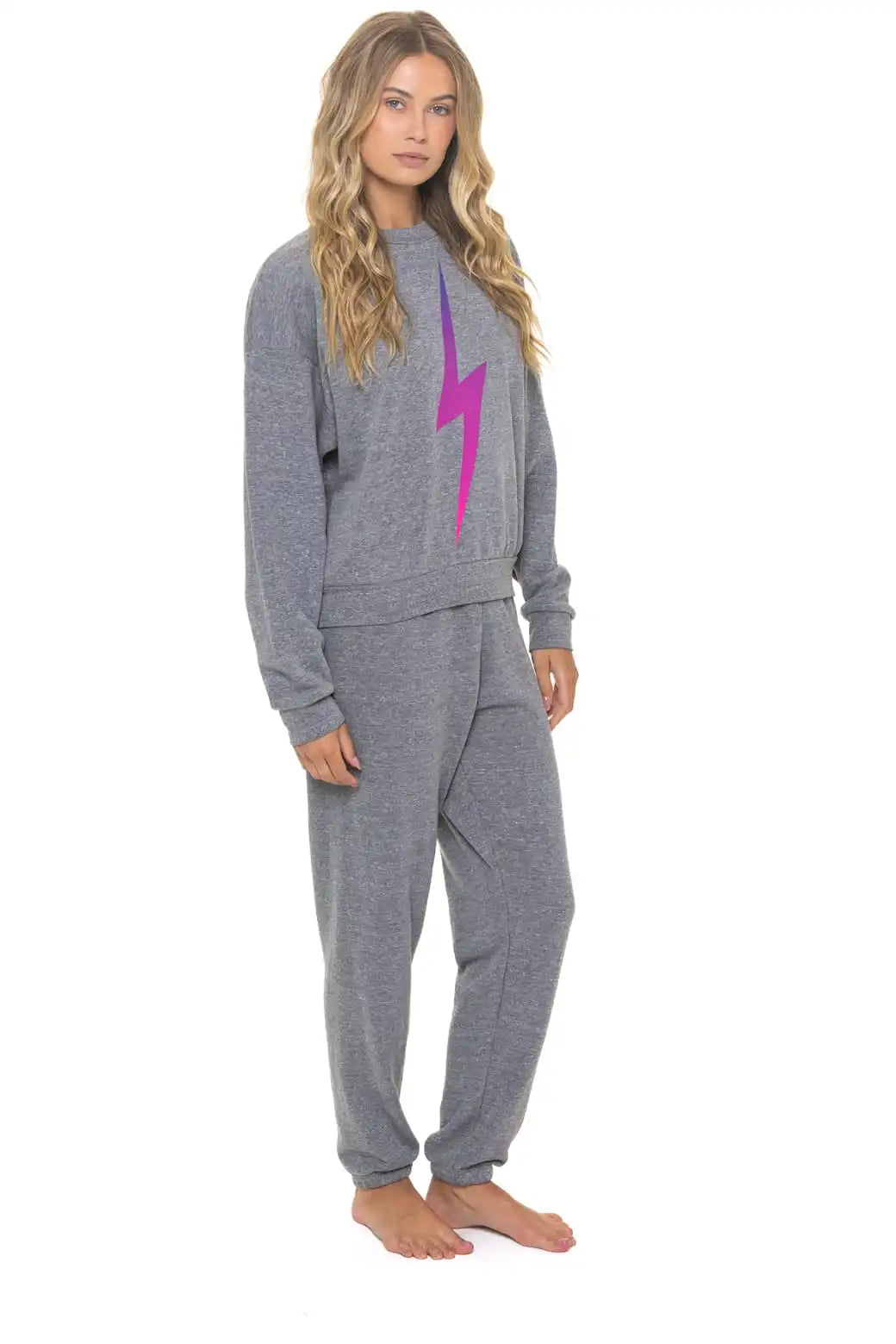 aviatornationhoodie.it.com