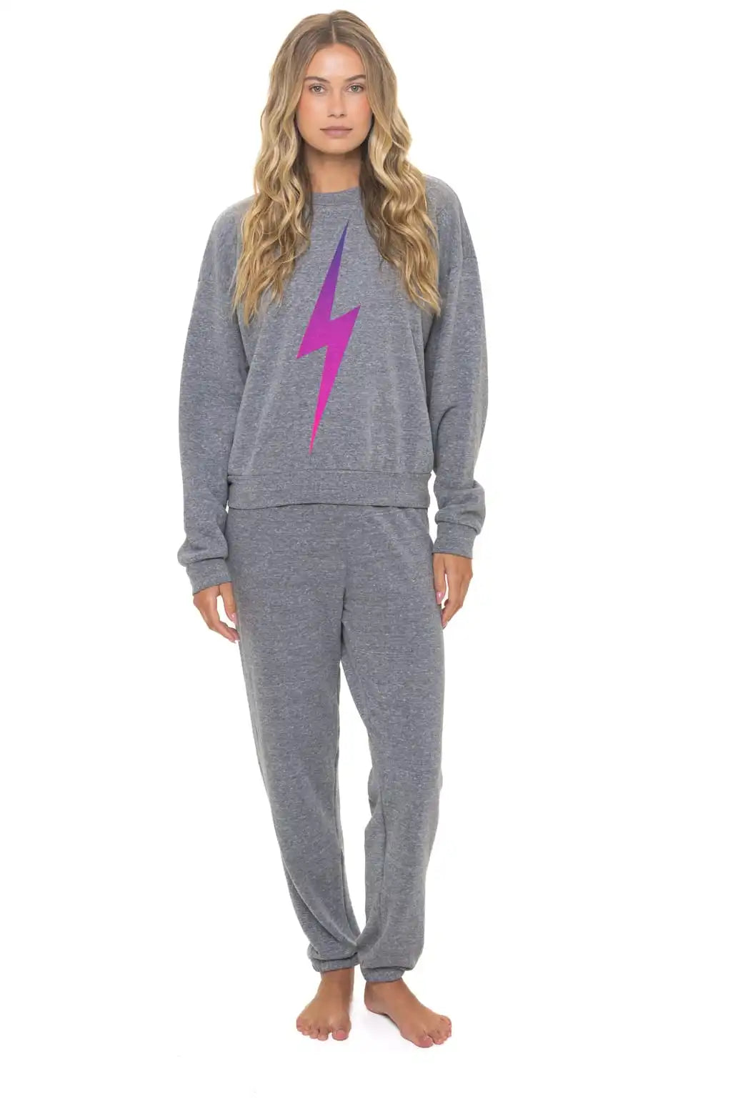 aviatornationhoodie.it.com