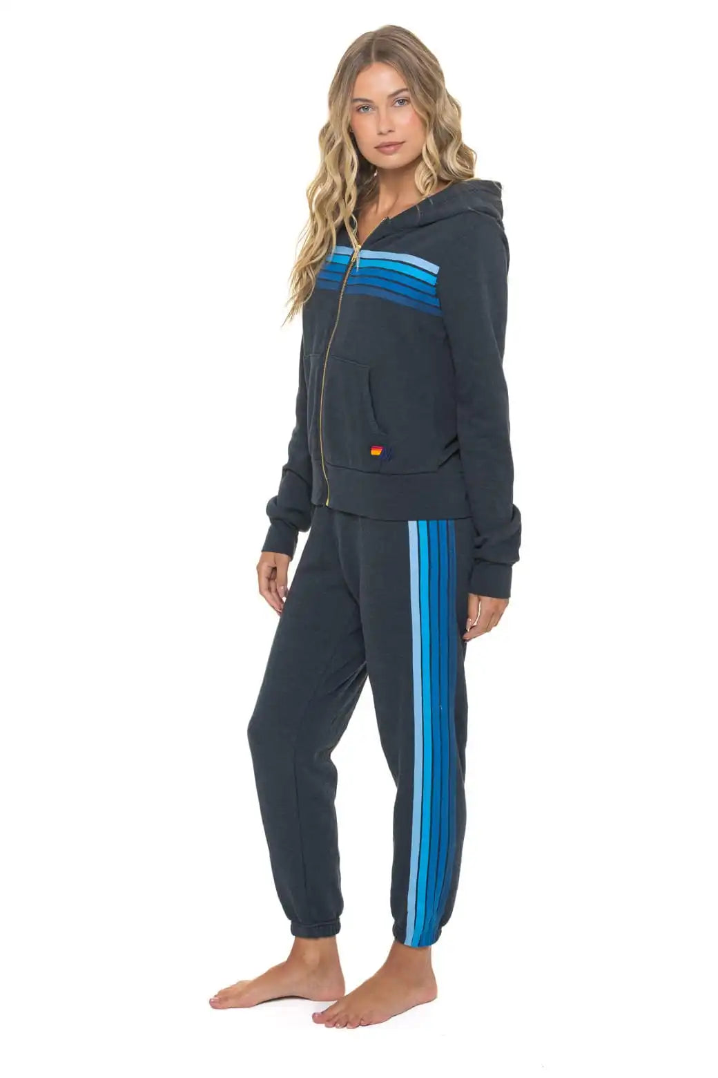 aviatornationhoodie.it.com