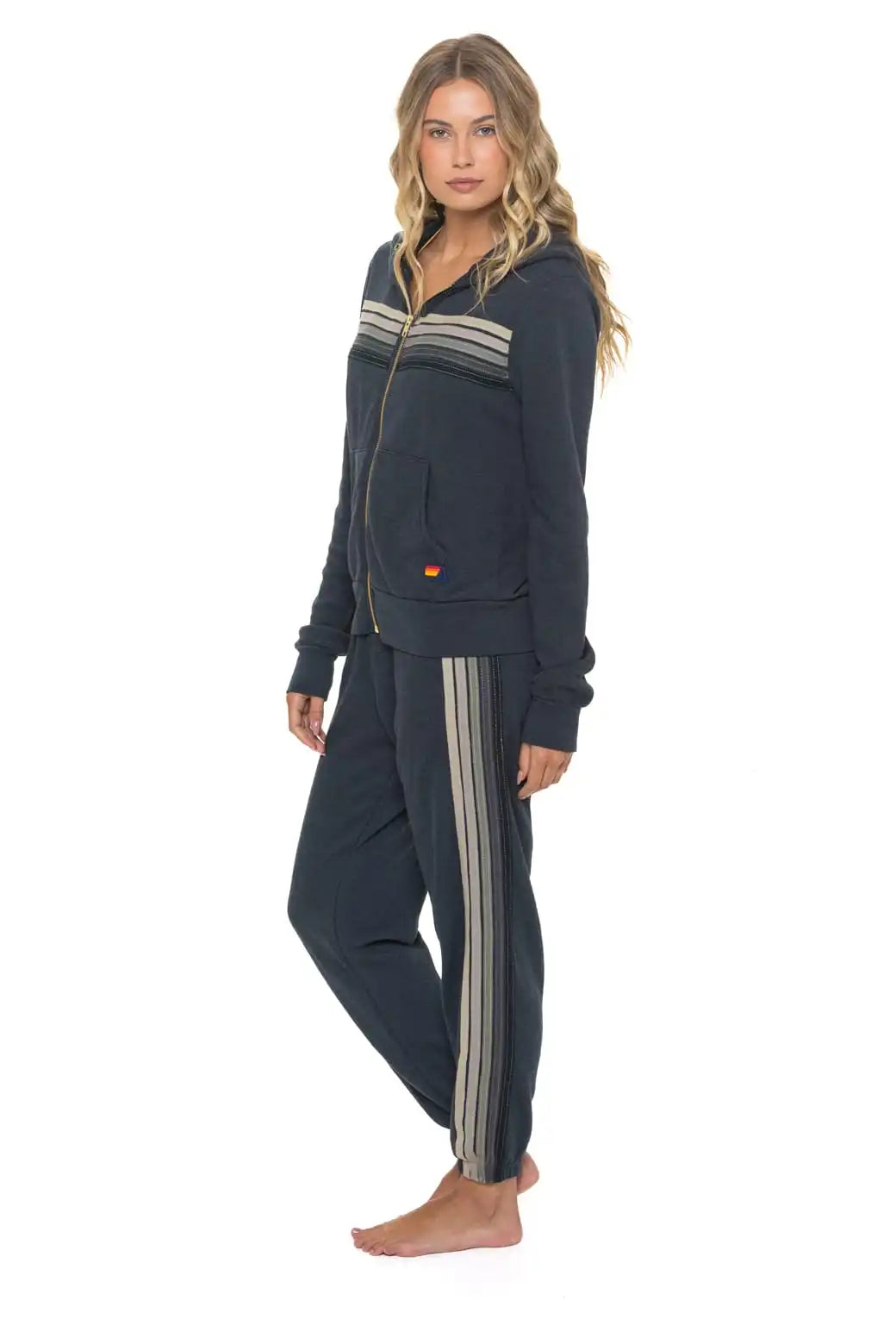 aviatornationhoodie.it.com