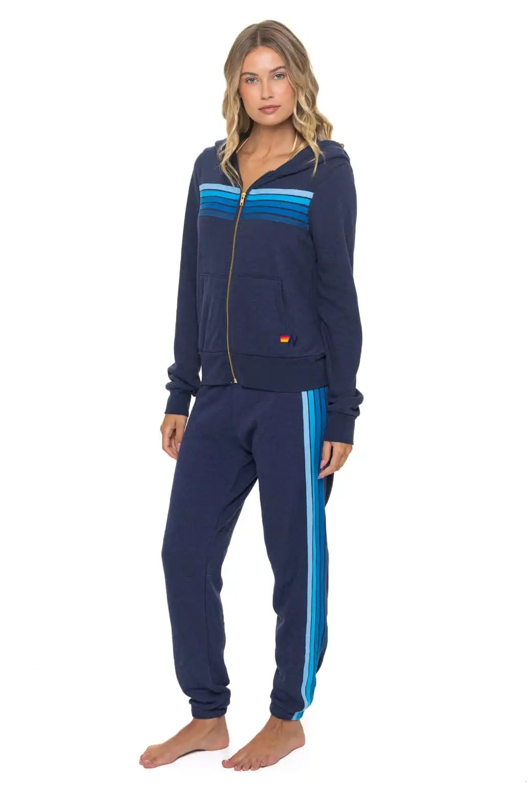 aviatornationhoodie.it.com