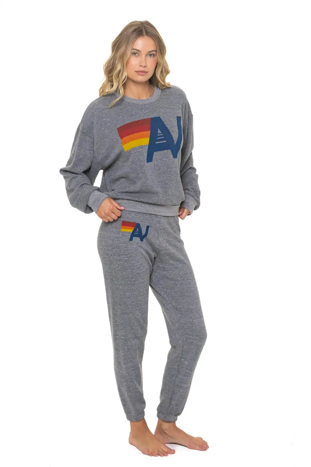 aviatornationhoodie.it.com