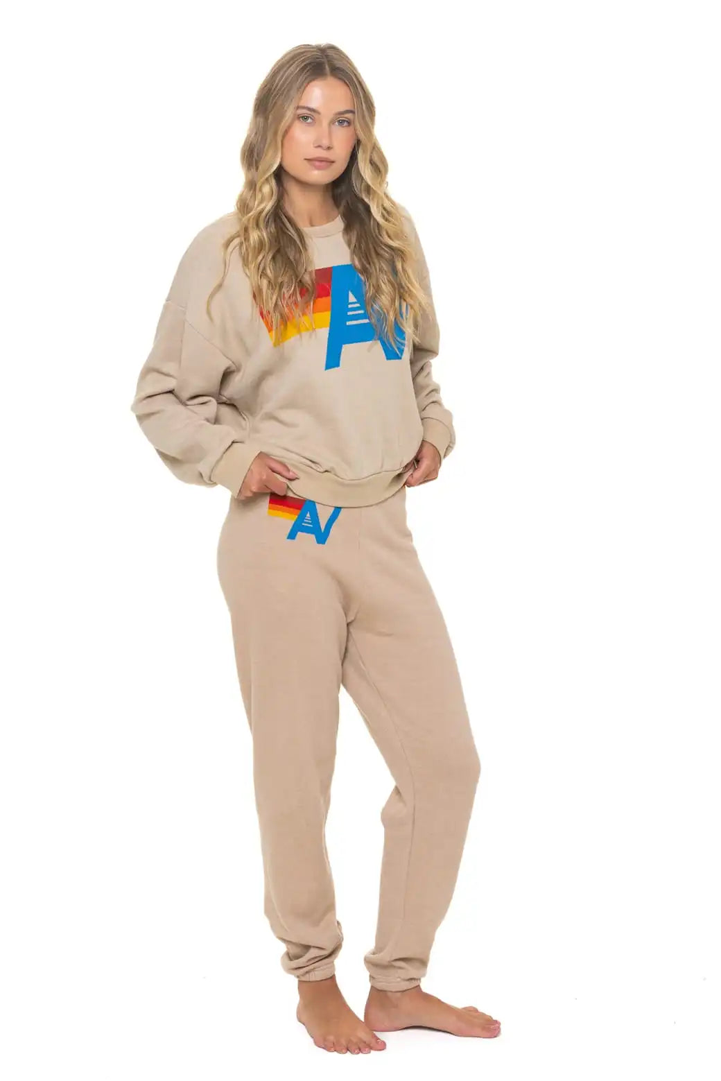 aviatornationhoodie.it.com
