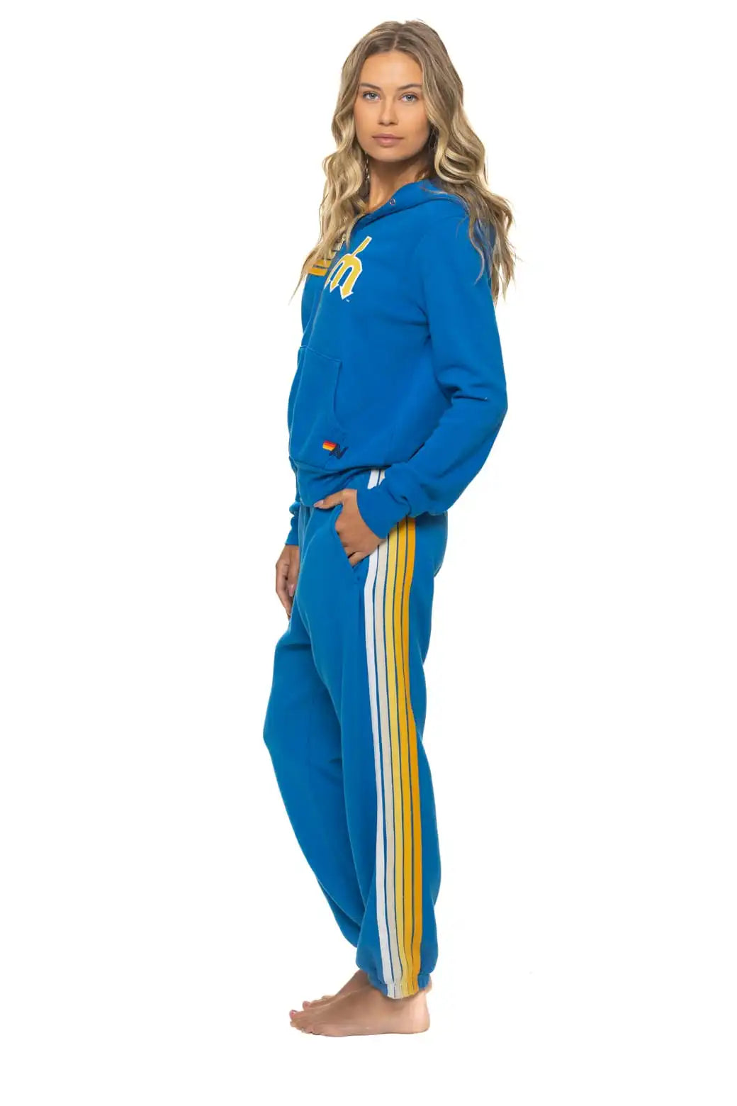aviatornationhoodie.it.com