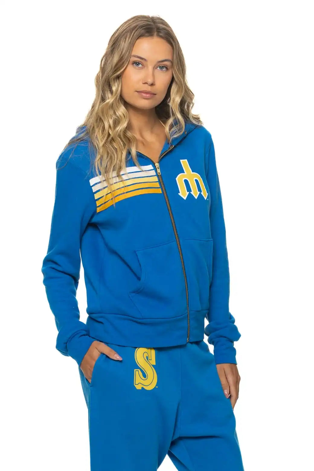 aviatornationhoodie.it.com