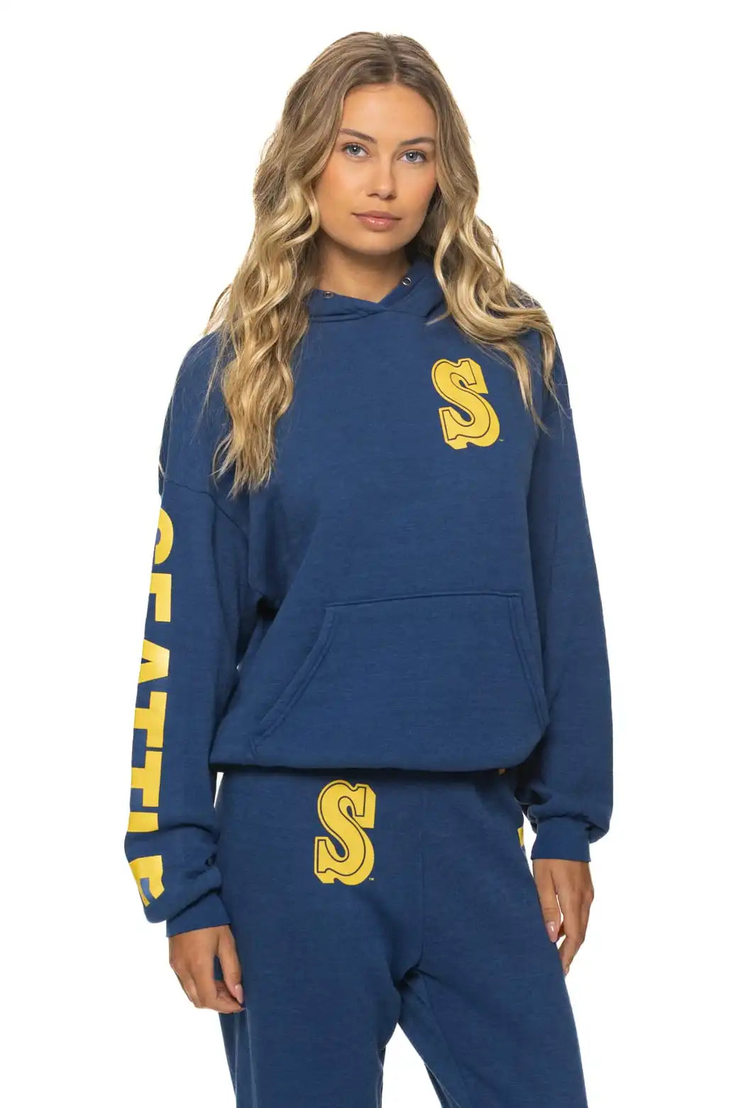 aviatornationhoodie.it.com