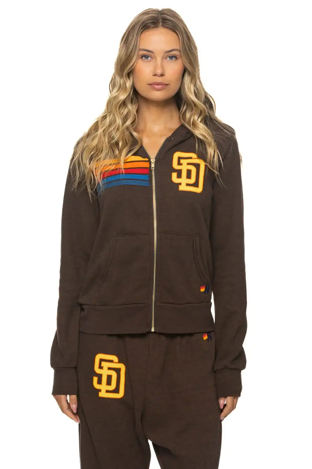 aviatornationhoodie.it.com