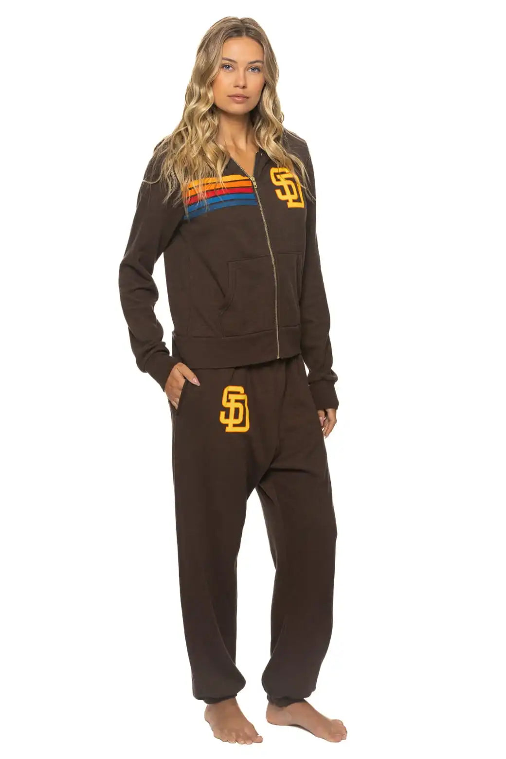 aviatornationhoodie.it.com