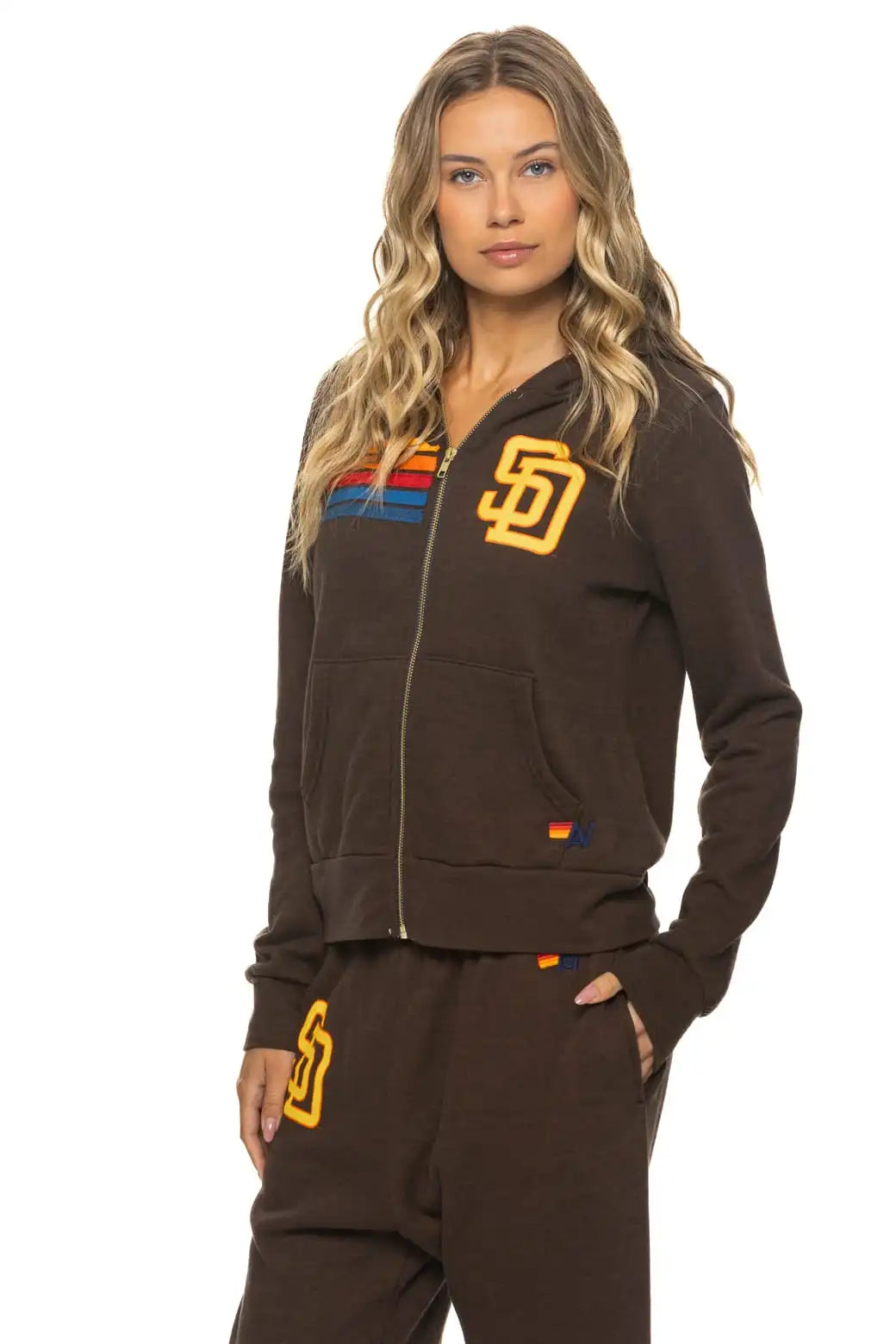 aviatornationhoodie.it.com