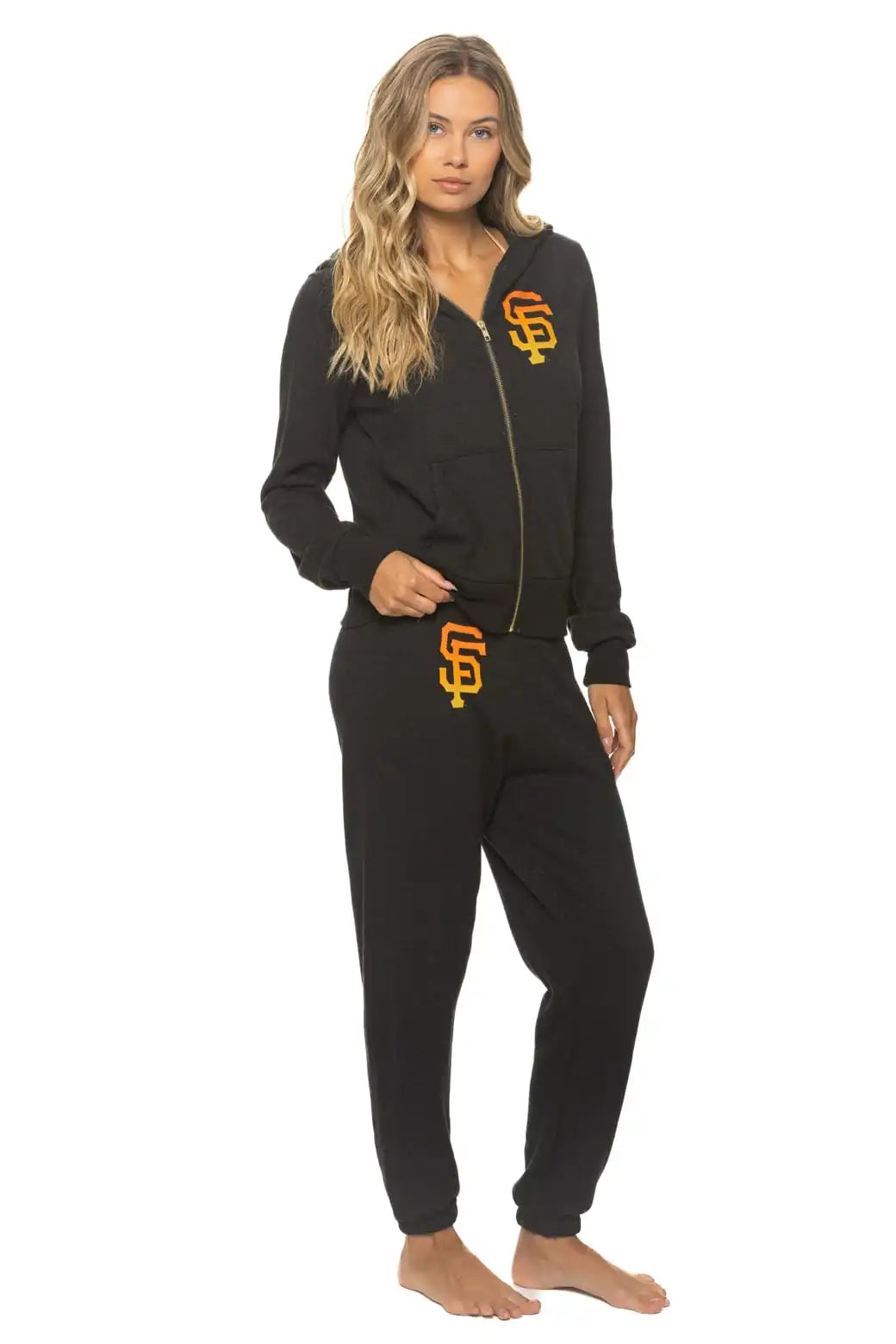 aviatornationhoodie.it.com