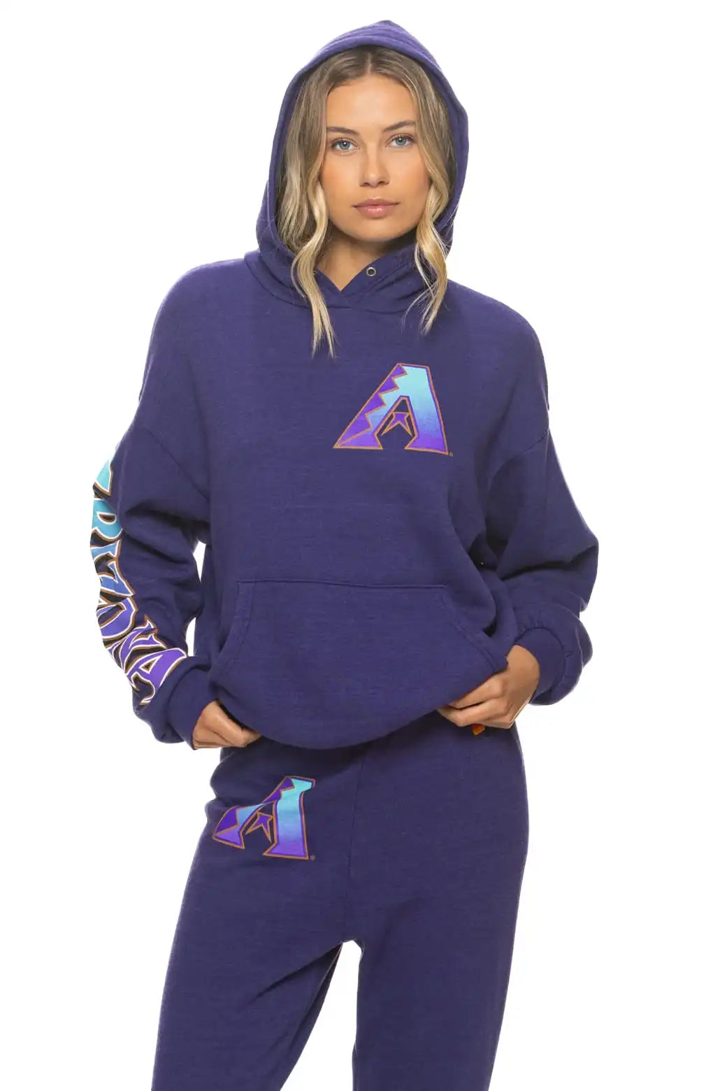 aviatornationhoodie.it.com