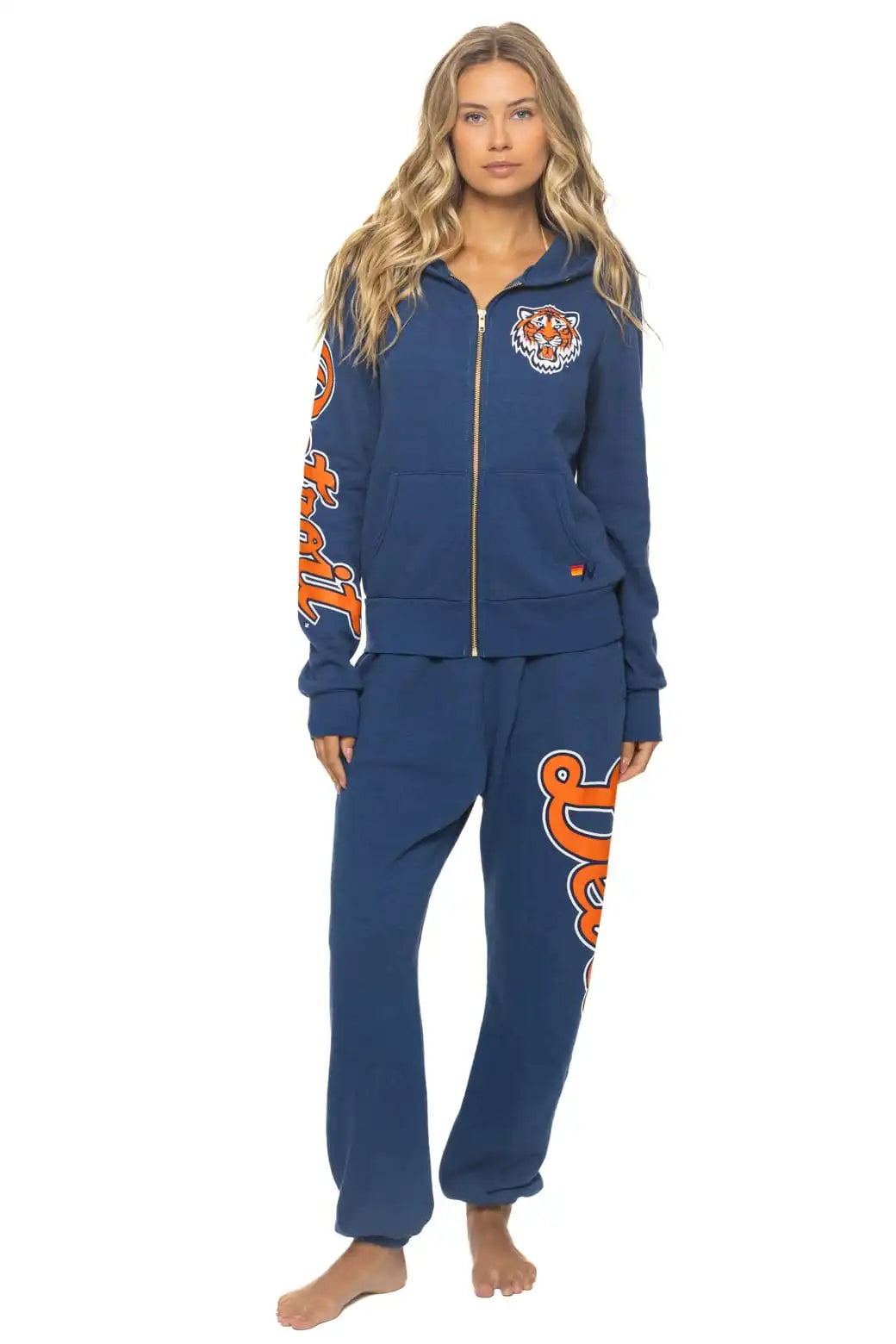 aviatornationhoodie.it.com
