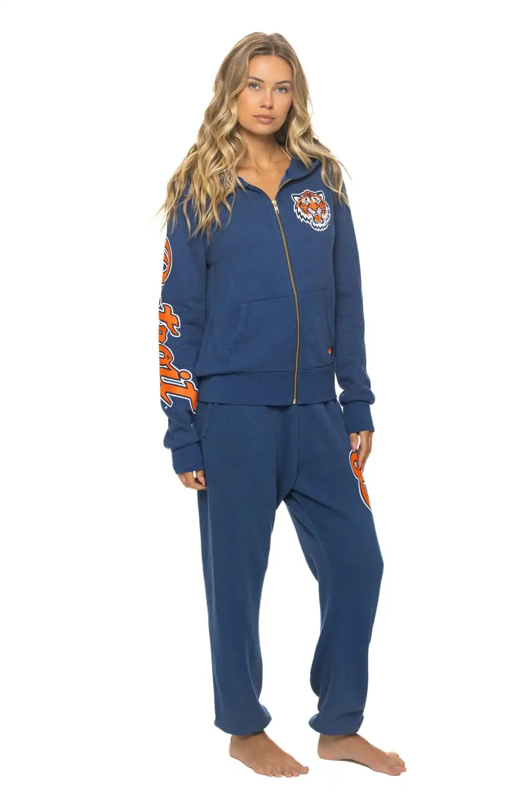 aviatornationhoodie.it.com
