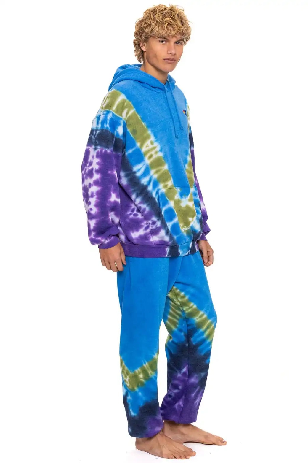 aviatornationhoodie.it.com
