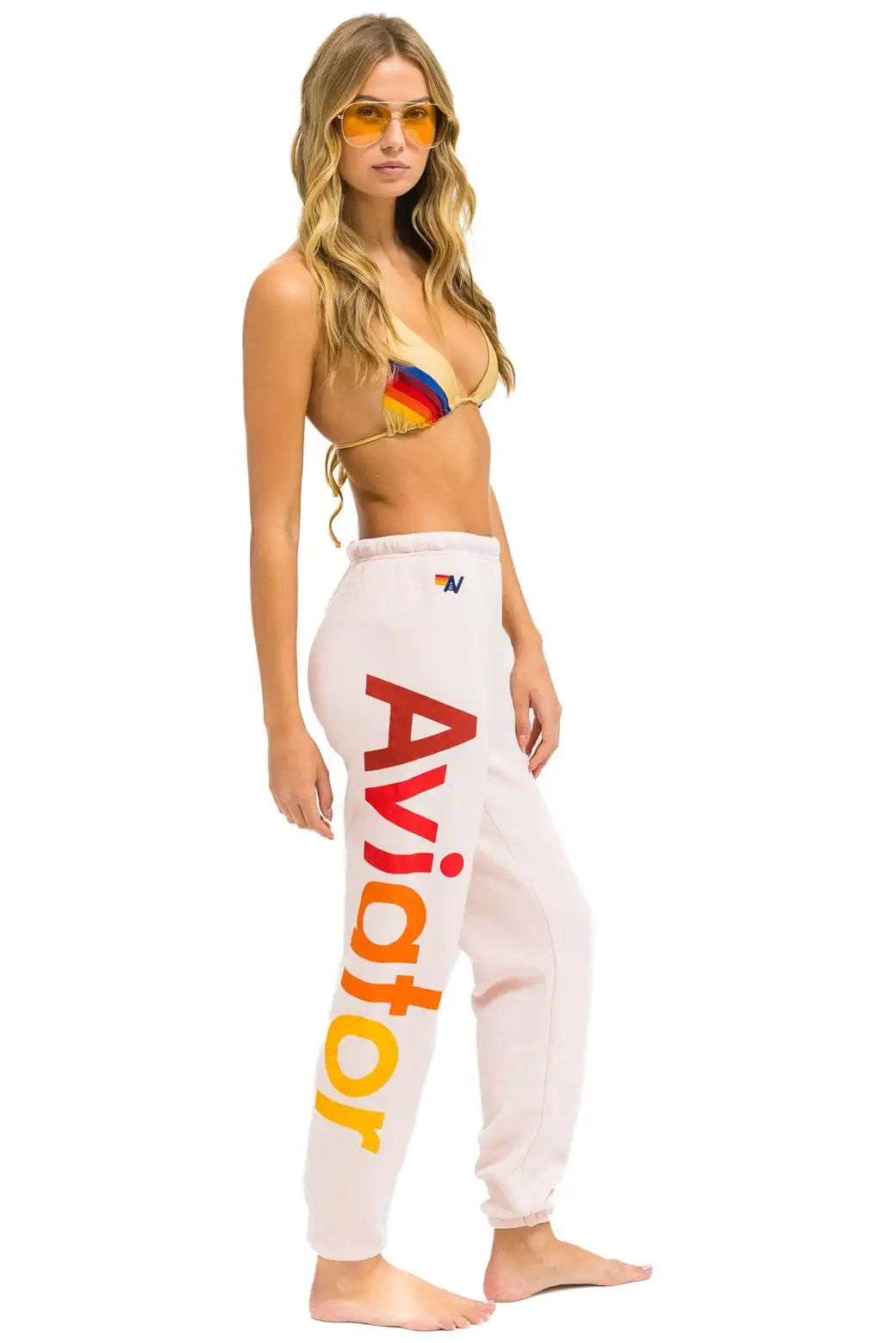 aviatornationhoodie.it.com