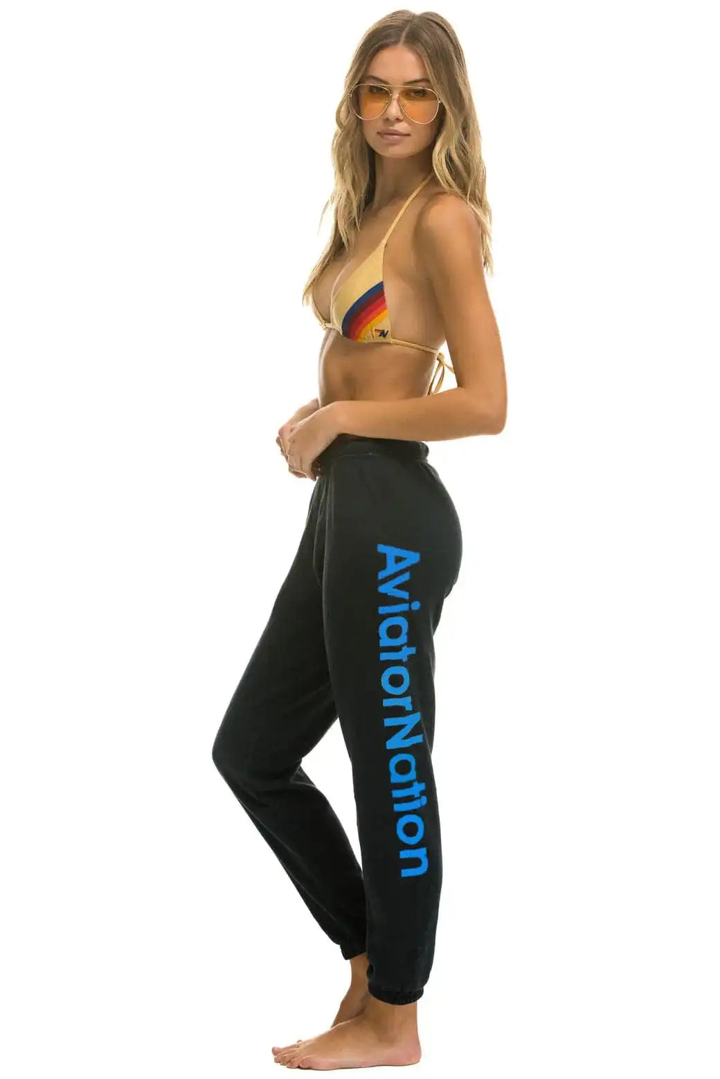 aviatornationhoodie.it.com