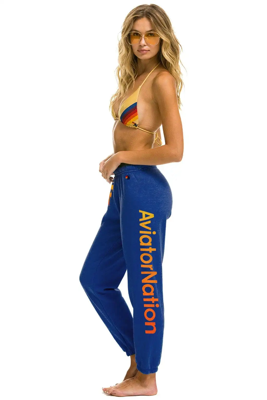 aviatornationhoodie.it.com