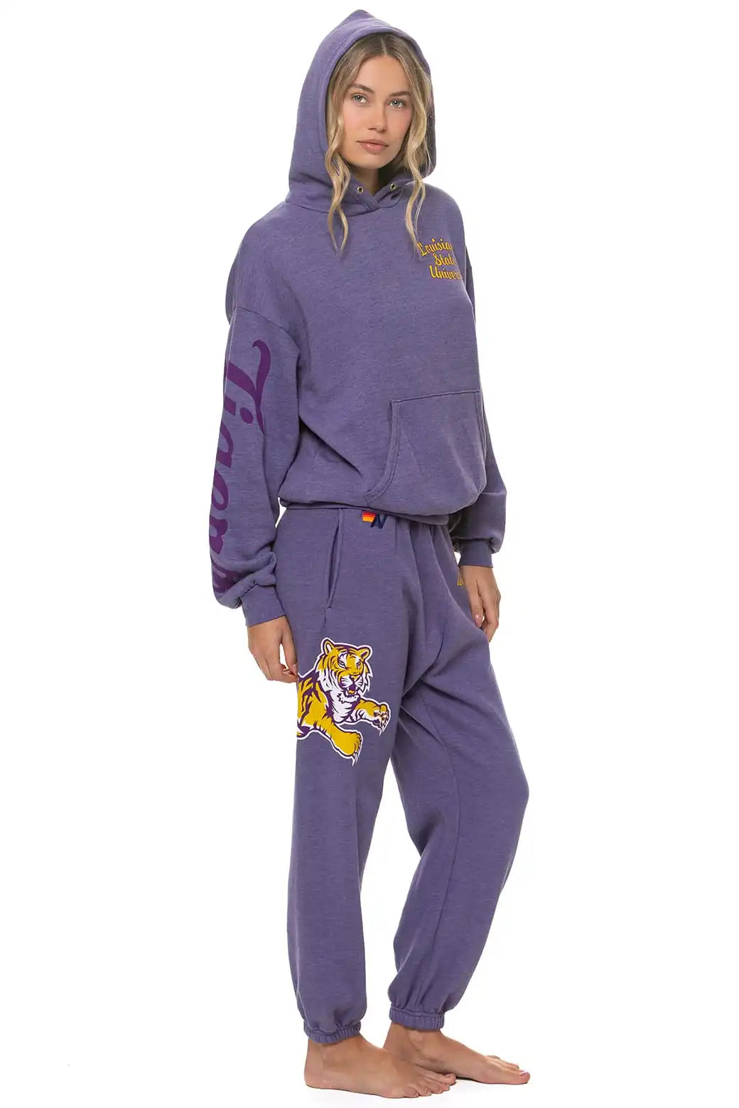 aviatornationhoodie.it.com