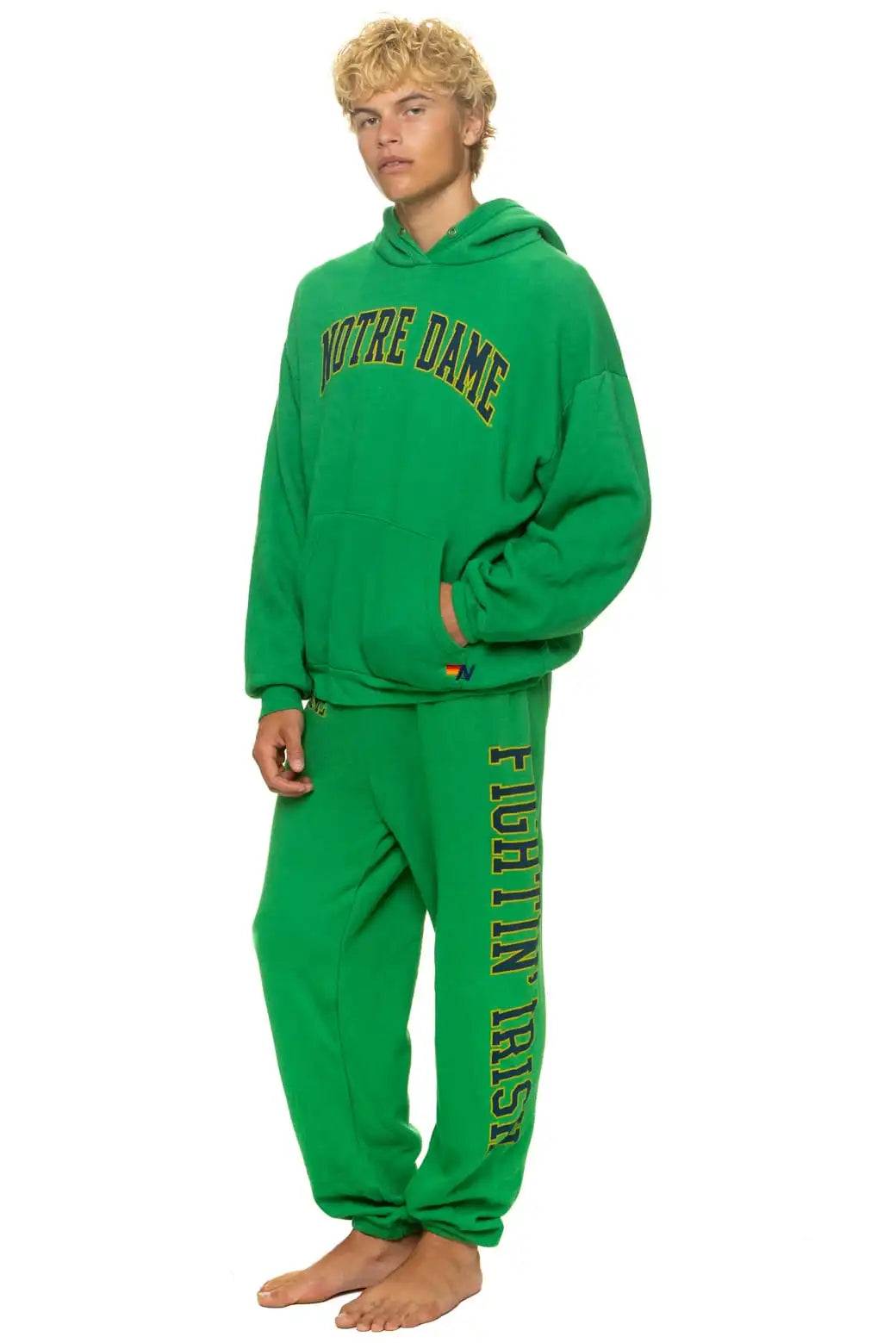 aviatornationhoodie.it.com