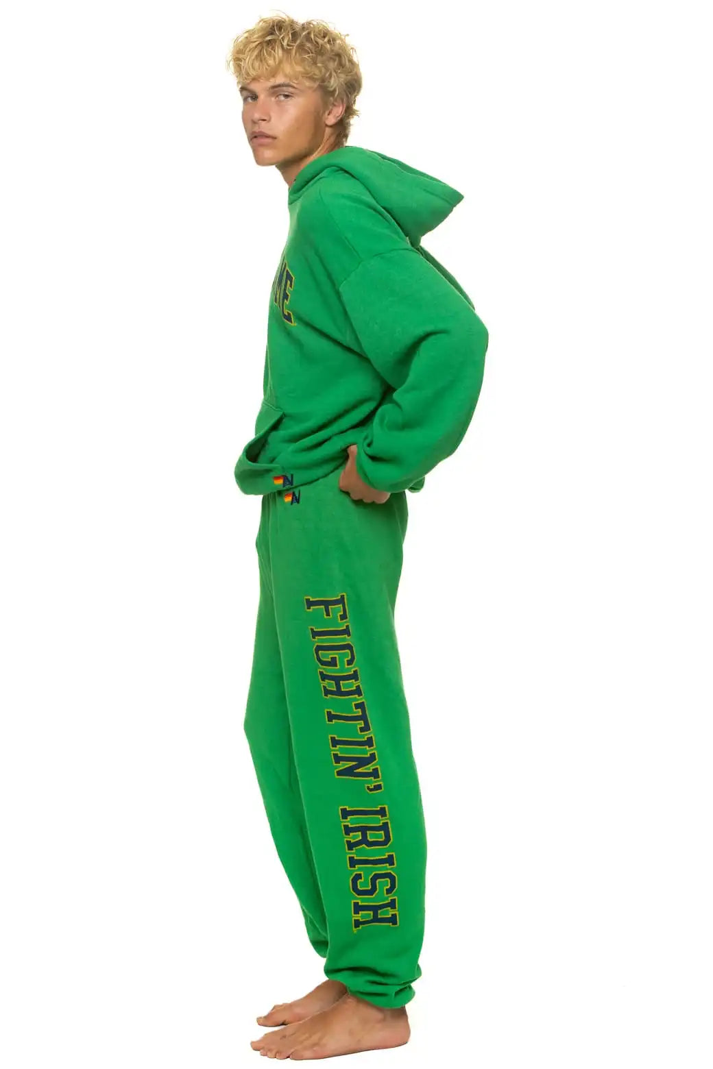 aviatornationhoodie.it.com