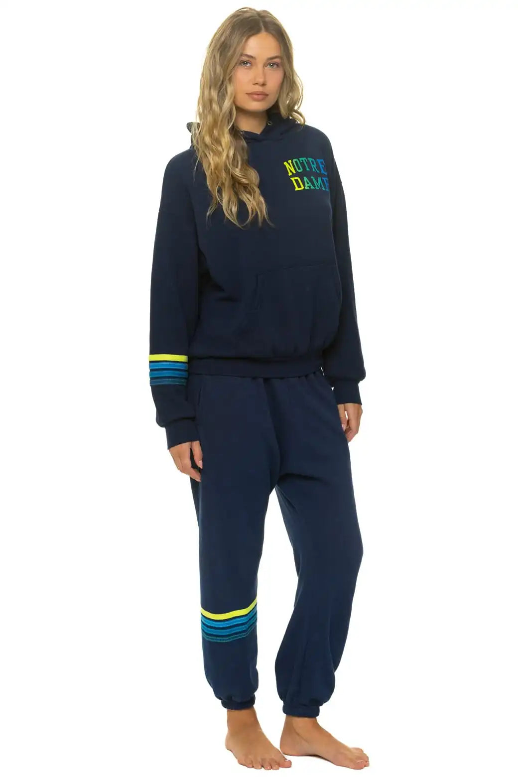 aviatornationhoodie.it.com