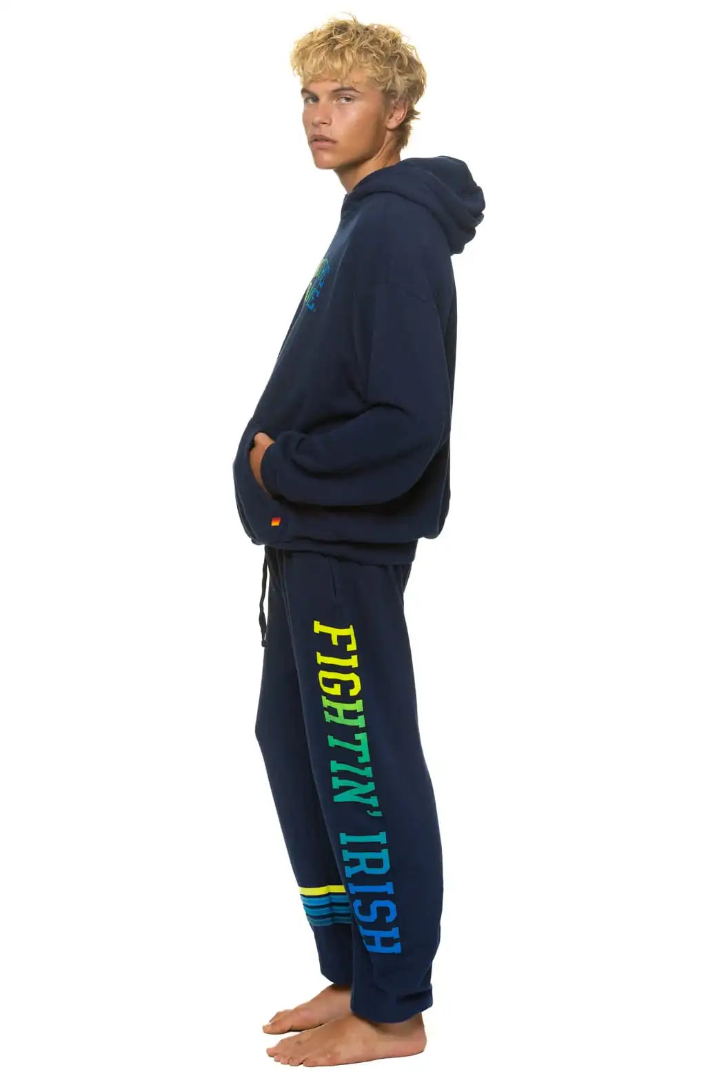 aviatornationhoodie.it.com