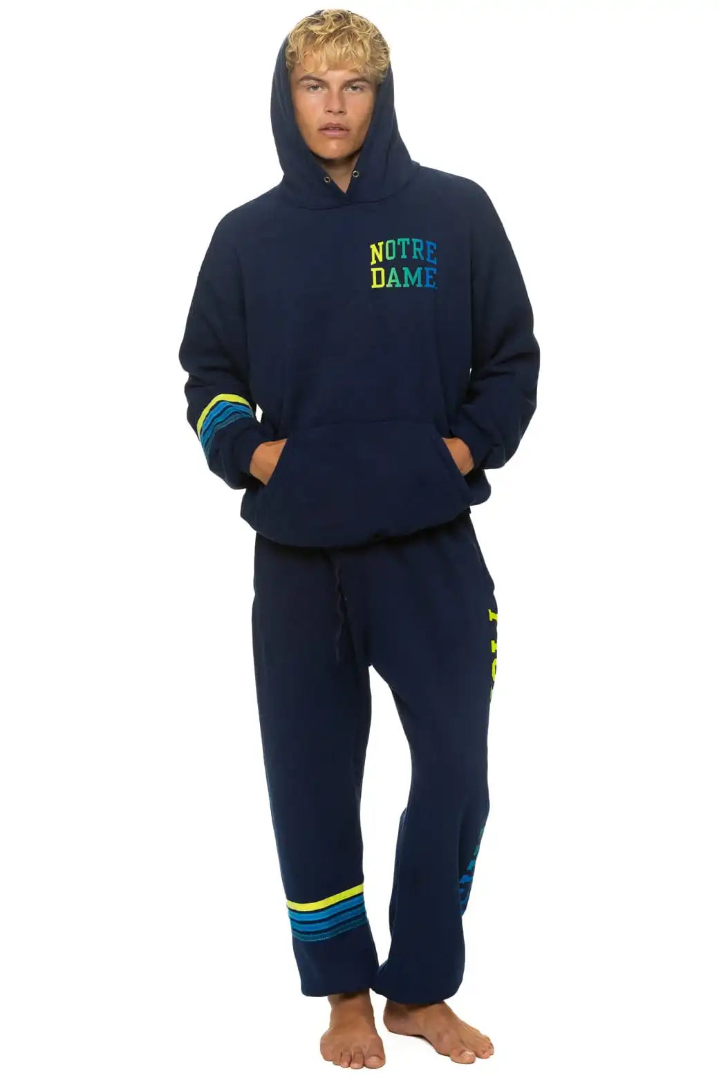 aviatornationhoodie.it.com