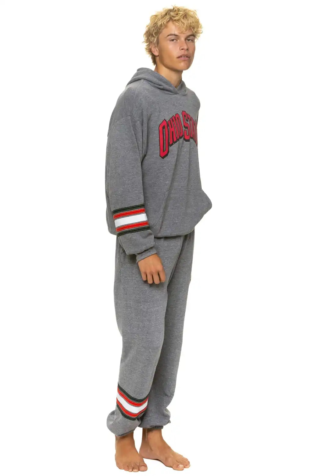 aviatornationhoodie.it.com
