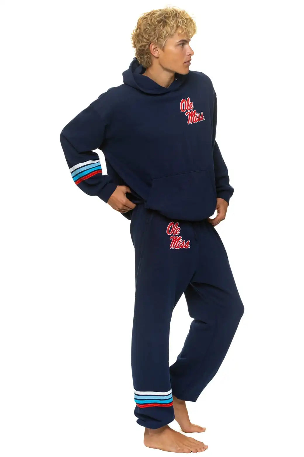aviatornationhoodie.it.com